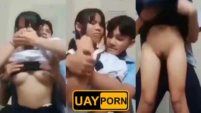 คลิปหลุดนักเรียน ม.ต้น แอบเย็ดกับรุ่นพี่ในห้องน้ำโรงเรียน ถลกกระโปรงเอานิ้วเขี่ยหีจนน้ำเดิน บีบนมใหญ่เงี่ยนๆ เย็ดสดกระแทกท่าหมาจนน้ำแตก